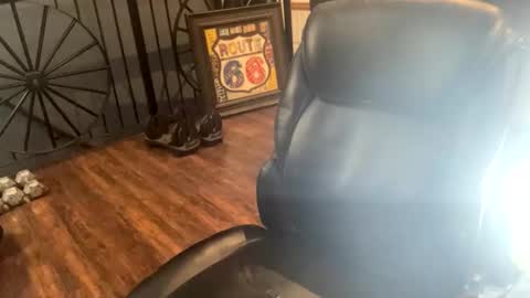 Snapshot of chrisfroom chatting on November 2025 10:48:01 AM chrisfroom online show from November 2025 10:48:01 AM