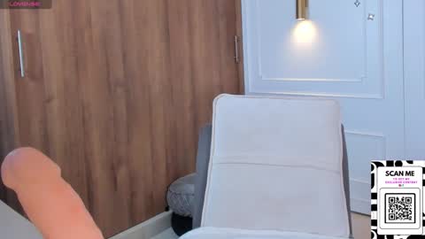 Chrishell online show from January 2025 04:48:01 AM