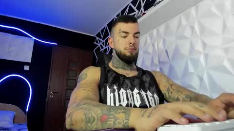 Chris Jordan online show from October 2025 05:41:02 AM