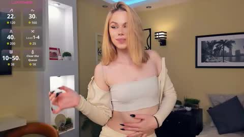 Lizz online show from December 2025 07:01:02 PM