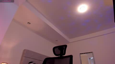 chrismorgan24 online show from February 2026 04:08:01 PM