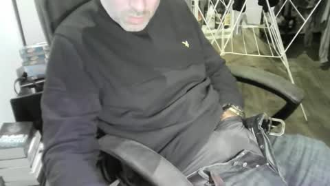 chrisprngr online show from January 2026 08:12:01 PM