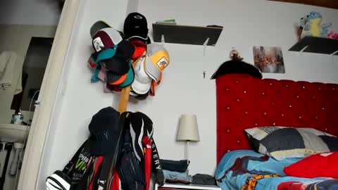 chriss_evanss_ online show from December 2024 11:46:01 PM