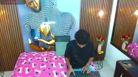 chrisshottx online show from June 2026 07:16:01 PM