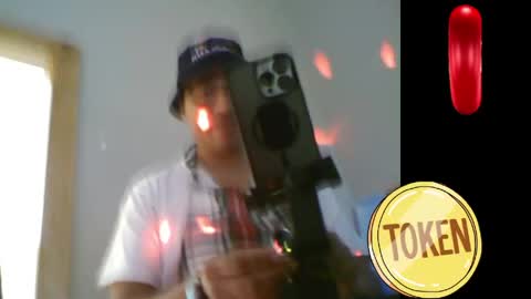 Snapshot of chrisswift3000ad chatting on May 2026 04:35:02 PM chrisswift3000ad online show from May 2026 04:35:02 PM