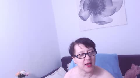 Christa online show from January 2025 07:11:01 PM