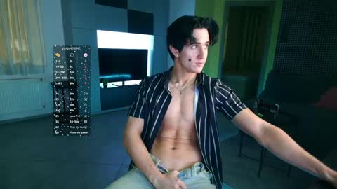 Snapshot of christianlevine_ chatting on May 2026 07:42:02 PM UPVOTE ME ------ ILL DO SOMETHING FOR FREE online show from May 2026 07:42:02 PM