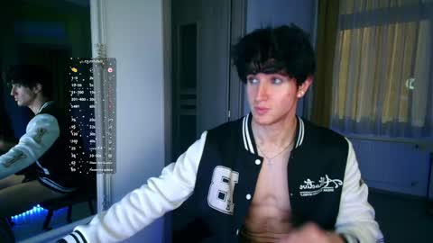 Snapshot of christianlevine_ chatting on May 2026 08:28:02 PM UPVOTE ME ------ ILL DO SOMETHING FOR FREE online show from May 2026 08:28:02 PM