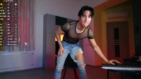 Snapshot of christianlevine_ chatting on May 2026 06:32:01 AM UPVOTE ME ------ ILL DO SOMETHING FOR FREE online show from May 2026 06:32:01 AM