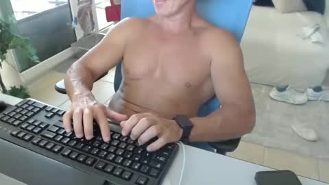 Michael USA online show from April 2026 06:32:01 PM