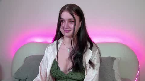 Christina online show from January 2025 03:40:02 AM