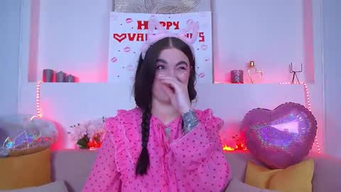 Christina online show from February 2025 06:40:01 PM