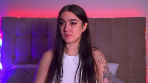 Christina online show from March 2025 06:22:02 PM