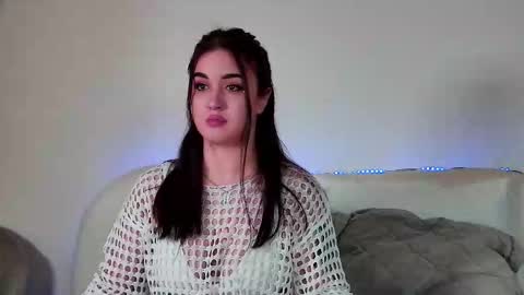 Christina online show from September 2025 06:34:01 PM