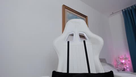 Hi im Christine online show from December 2024 08:40:02 AM