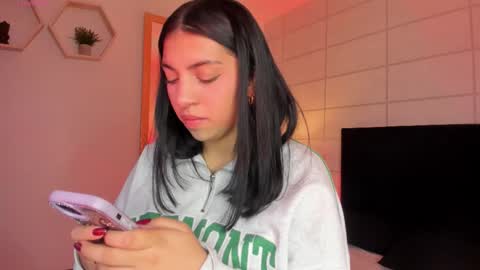 Christine  online show from December 2025 12:00:01 PM