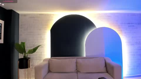 Christine Ford online show from October 2025 12:18:02 PM