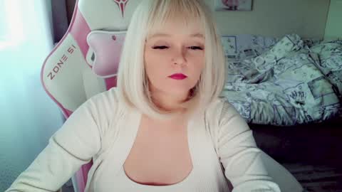 Christi online show from January 2025 10:54:01 AM