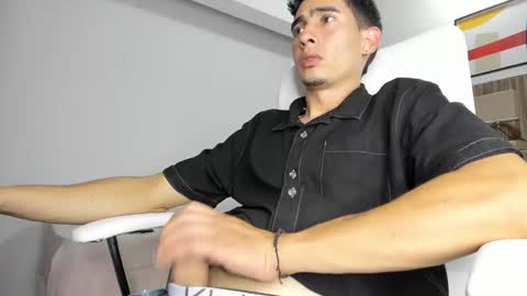 Petite Horny and chistoper  dick online show from March 2025 03:44:01 AM