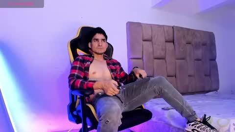 christopher online show from April 2026 09:17:01 PM