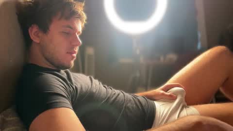 Christopher online show from November 2025 07:43:02 AM