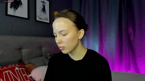 hristy3 online show from January 2026 01:00:02 AM