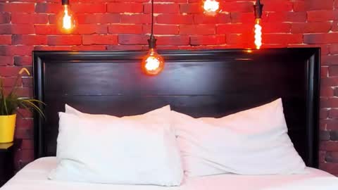 Snapshot of christyna_ross chatting on October 2025 07:22:01 PM christyna_ross online show from October 2025 07:22:01 PM