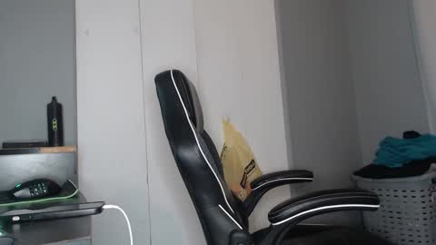 ChrisVacherx online show from December 2024 03:15:02 AM