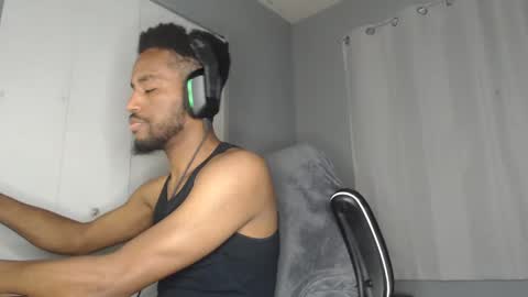 ChrisVacherx online show from December 2024 02:27:02 PM