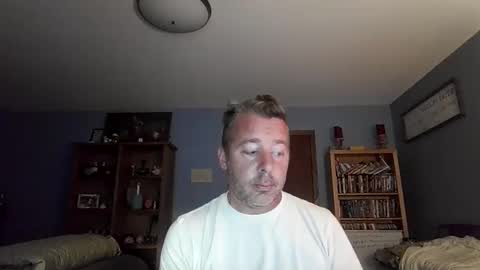 chrisw8121 online show from September 2025 11:37:01 PM