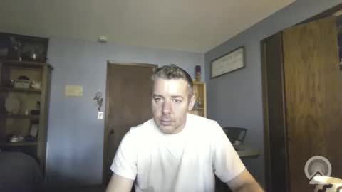 chrisw8121 online show from March 2026 04:29:02 PM