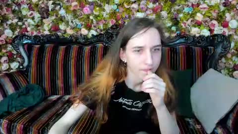 Snapshot of chrisybev chatting on June 2026 07:46:01 PM chrisybev online show from June 2026 07:46:01 PM