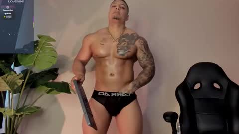 chrizmacgregor online show from October 2025 08:04:02 PM