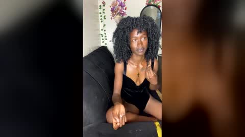 Snapshot of chroe22 chatting on December 2025 08:53:02 AM chroe22 online show from December 2025 08:53:02 AM