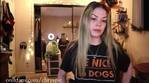 Chrys online show from October 2025 05:25:01 AM