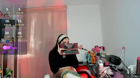 Vanesa online show from October 2025 04:18:02 PM