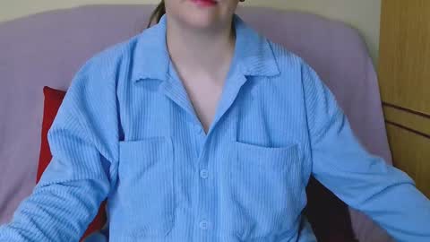 Maia online show from December 2024 08:58:02 PM