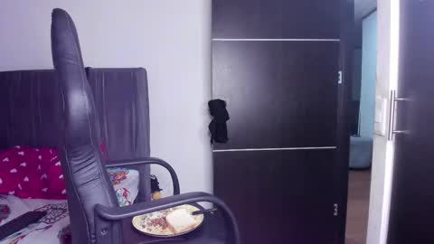 Snapshot of chuckykarla chatting on February 2026 05:59:02 AM Karlay online show from February 2026 05:59:02 AM