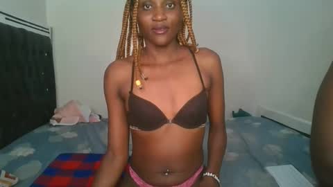 chyna_baibe online show from September 2025 05:35:02 PM