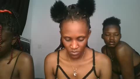 chyna_baibe online show from November 2025 02:16:01 PM