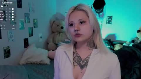 Helen and Teya online show from October 2025 10:19:02 AM