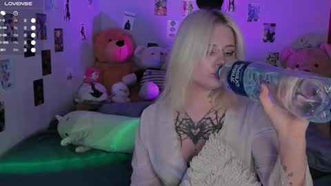 Helen and Teya online show from November 2025 11:10:02 AM