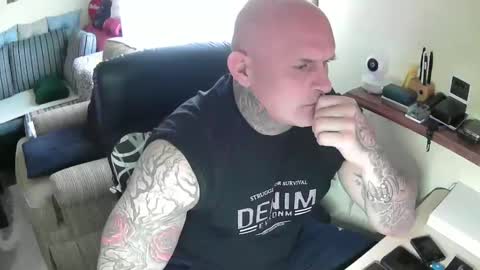 cikakure16081976 online show from February 2025 01:43:02 PM