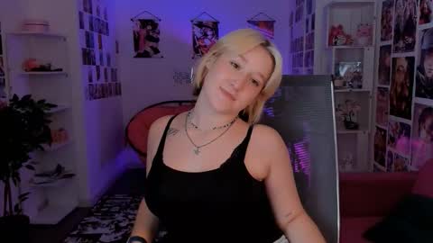 Cin Bellamy online show from October 2025 06:44:01 AM