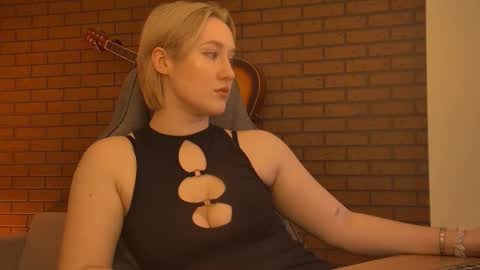 Cin Bellamy online show from February 2026 07:51:01 AM