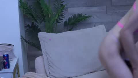 Snapshot of cindyfinesse chatting on June 2026 12:41:02 PM CindyFinesse online show from June 2026 12:41:02 PM