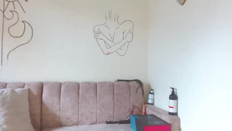 cinna__ online show from October 2025 02:57:02 PM