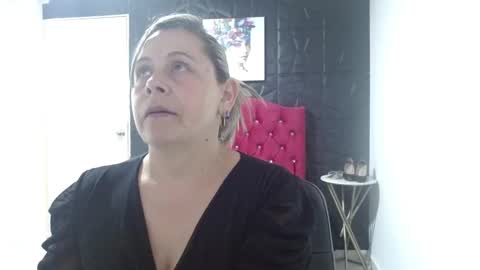 cinthia1609 online show from February 2025 07:27:01 PM