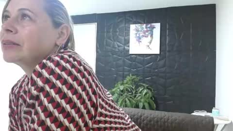 cinthia1609 online show from February 2025 07:54:01 PM