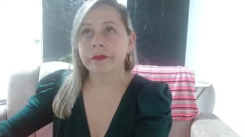 cinthia1609 online show from February 2025 07:47:01 PM